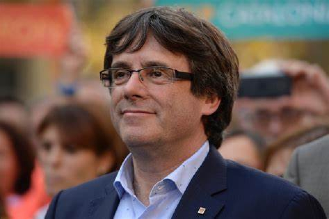 Carles Puigdemont de Retour à Barcelone, Activement Recherché par la Police